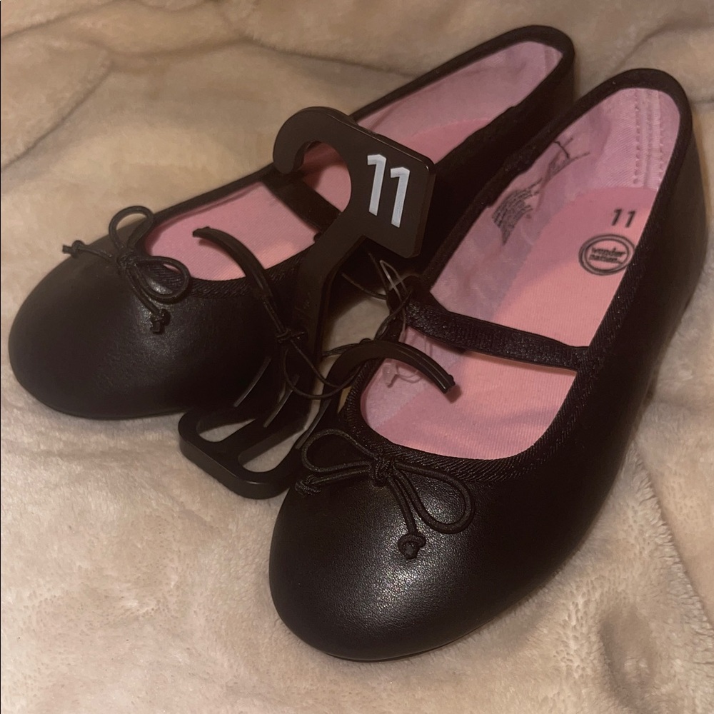 Wonder Nation Black Ballet Shoes NWOT